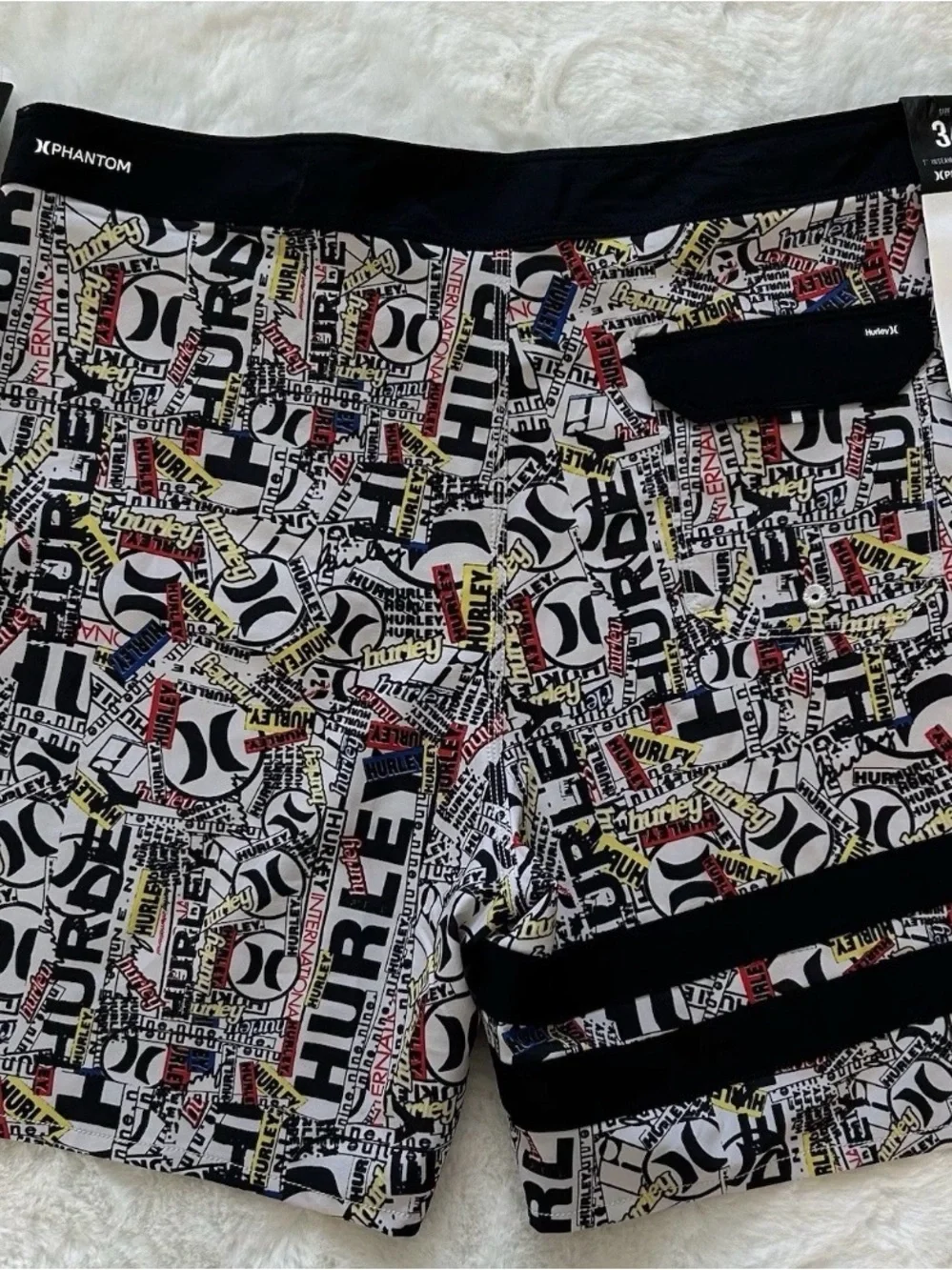 Men’s Hurley Phantom Eco 25th S1 Block Party Swim Shorts Size 34 With 7” Inseam - Picture 2 of 4